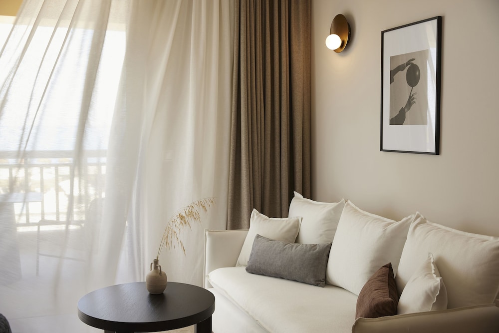 Asterion Suites & Spa - Designed for Adults — Hotel rooms in Platanias