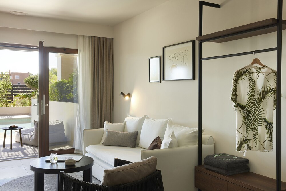 Asterion Suites & Spa - Designed for Adults — Hotel rooms in Platanias