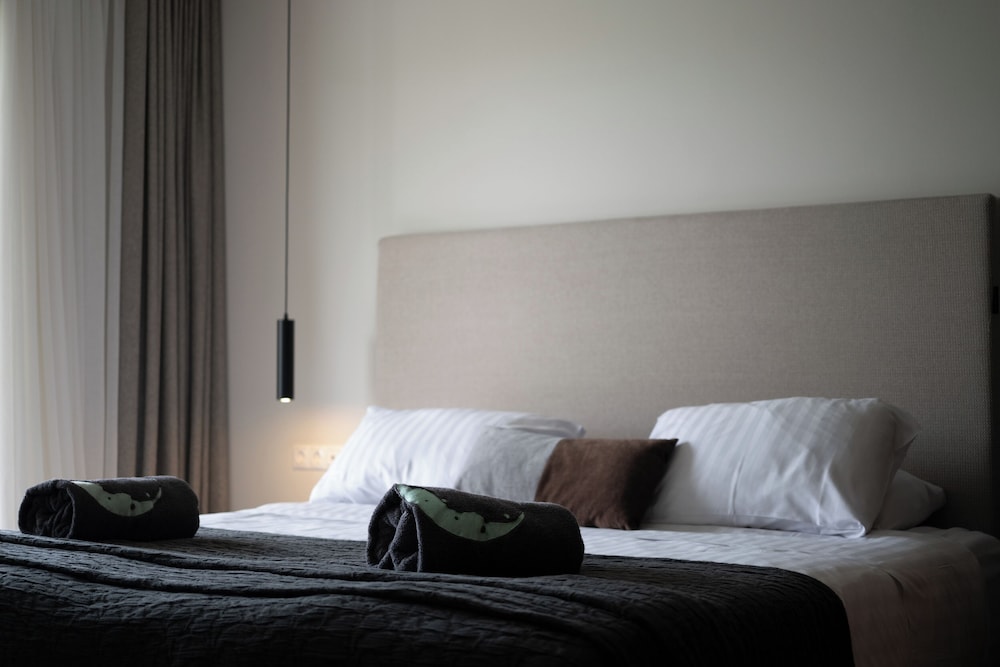 Asterion Suites & Spa - Designed for Adults — Hotel rooms in Platanias