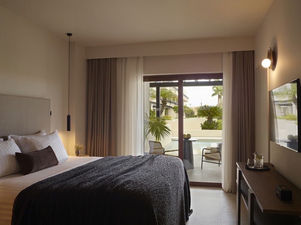 Asterion Suites & Spa - Designed for Adults — Hotel rooms in Platanias