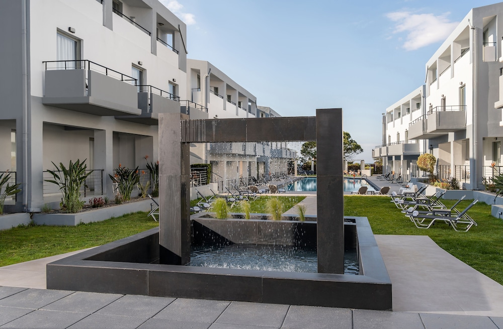 Sunrise Village Hotel — Outdoor in Chania