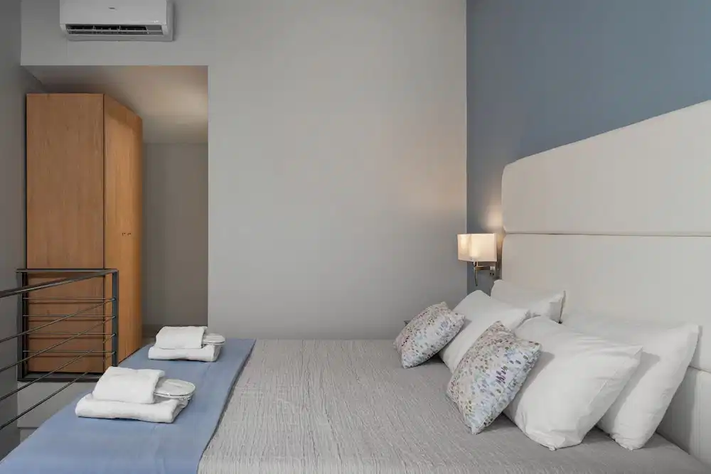 Sunrise Village Hotel — Rooms in Chania