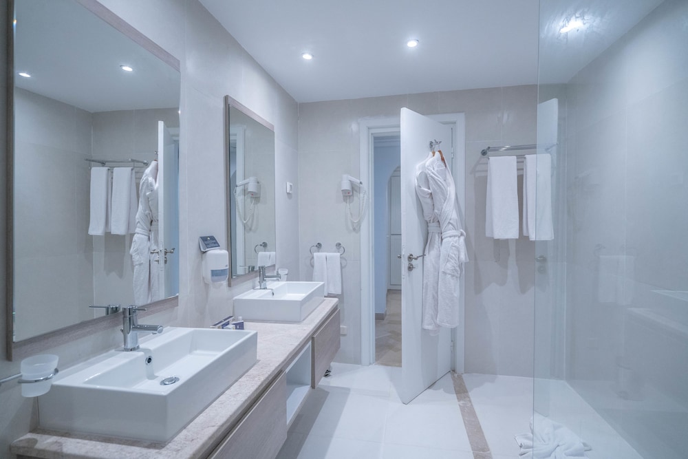 Ulysse Djerba Thalasso & Spa — Hotel rooms in Mezraya, Medenine