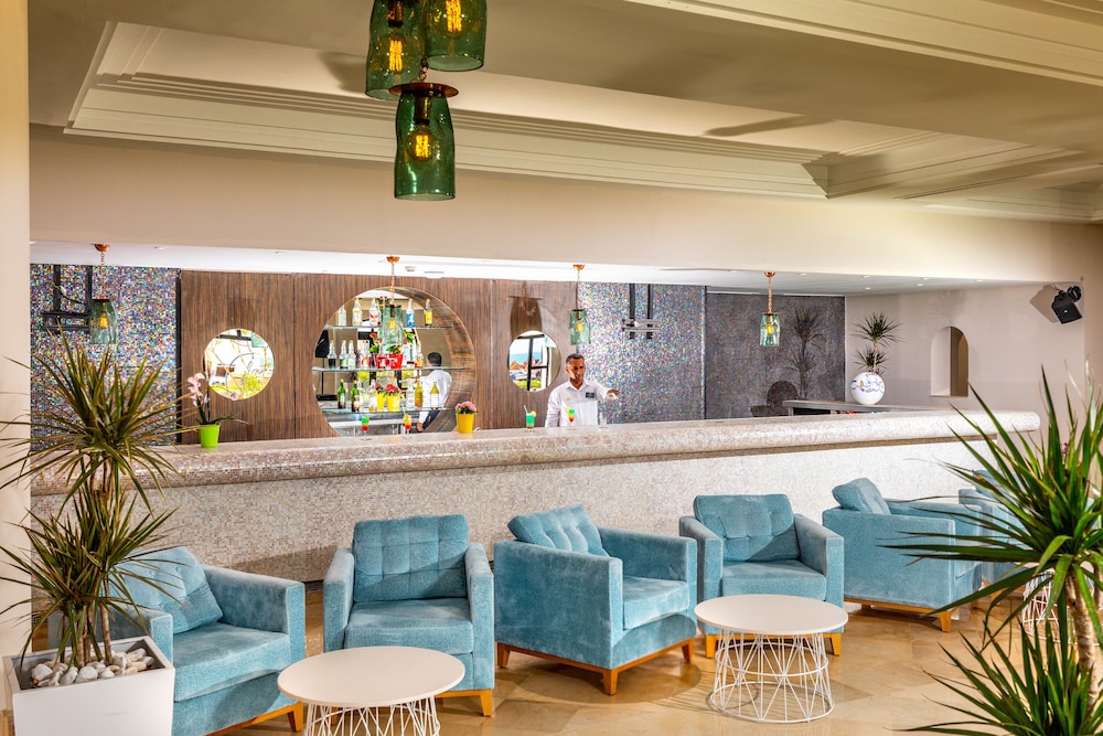 Ulysse Djerba Thalasso & Spa — Restaurant & bars in Mezraya, Medenine
