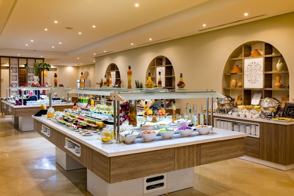 Ulysse Djerba Thalasso & Spa — Restaurant & bars in Mezraya, Medenine