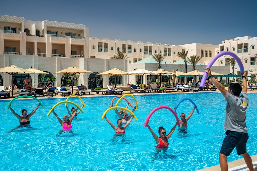 Ulysse Djerba Thalasso & Spa — Swimming pool in Mezraya, Medenine
