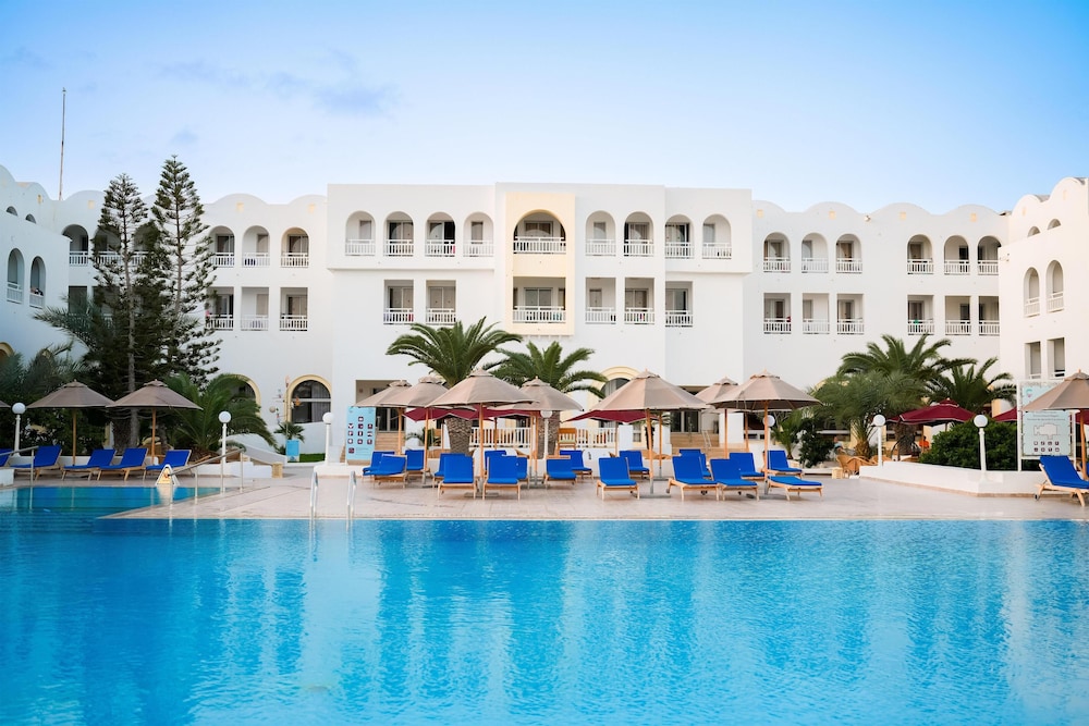 Calimera Yati Beach All Inclusive — Swimming pool in Aghir, Medenine