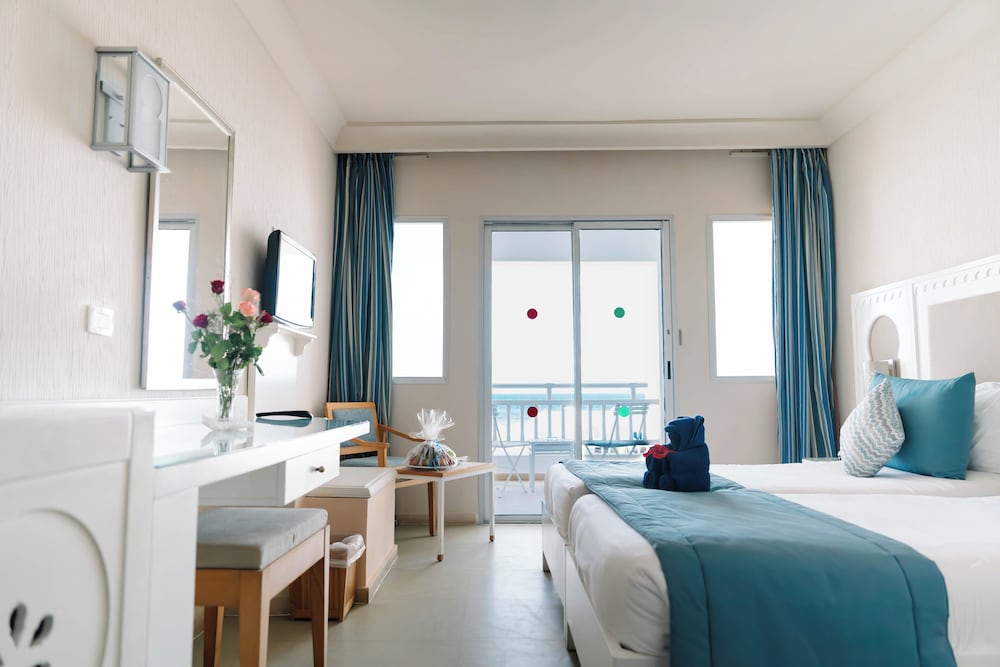 Calimera Yati Beach All Inclusive — Hotel rooms in Aghir, Medenine
