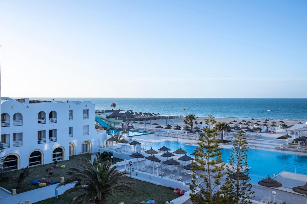 Calimera Yati Beach All Inclusive — Swimming pool in Aghir, Medenine