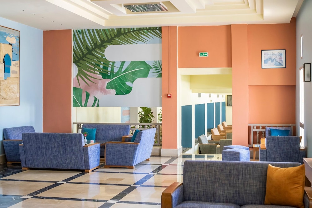 Calimera Yati Beach All Inclusive — Hotel building in Aghir, Medenine