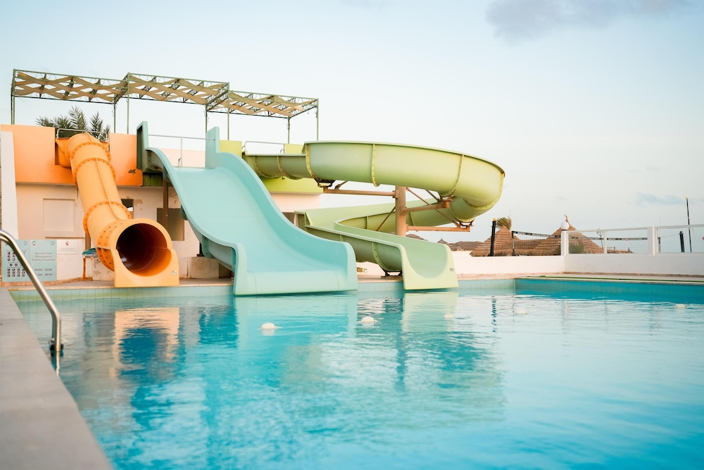 Calimera Yati Beach All Inclusive — Swimming pool in Aghir, Medenine