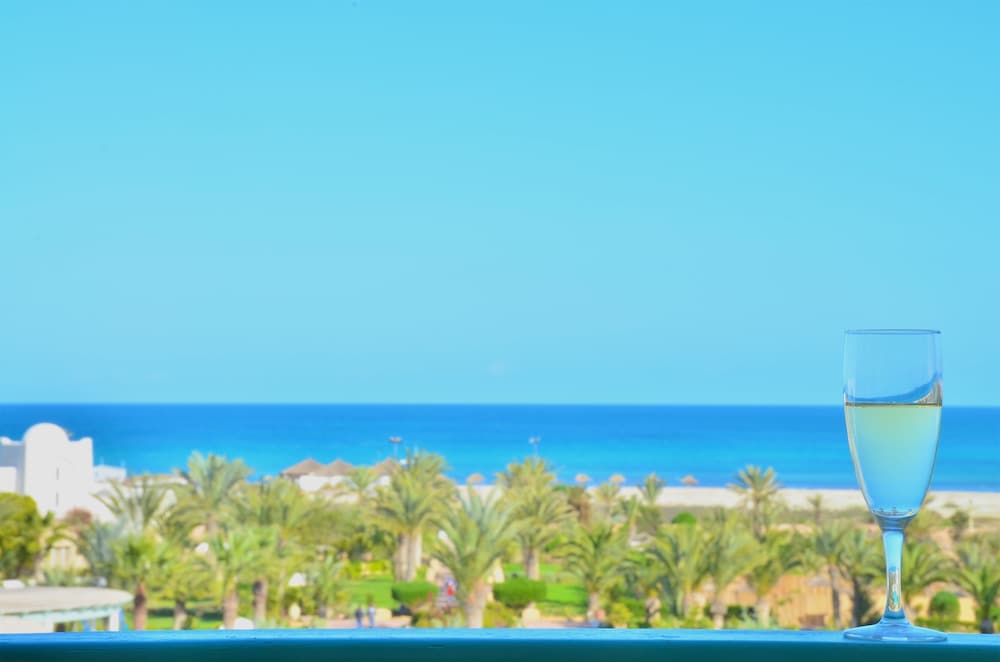 Royal Garden Palace (Families and Couples) — Beach in Aghir, Medenine