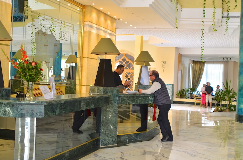 Royal Garden Palace (Families and Couples) — Hotel building in Aghir, Medenine