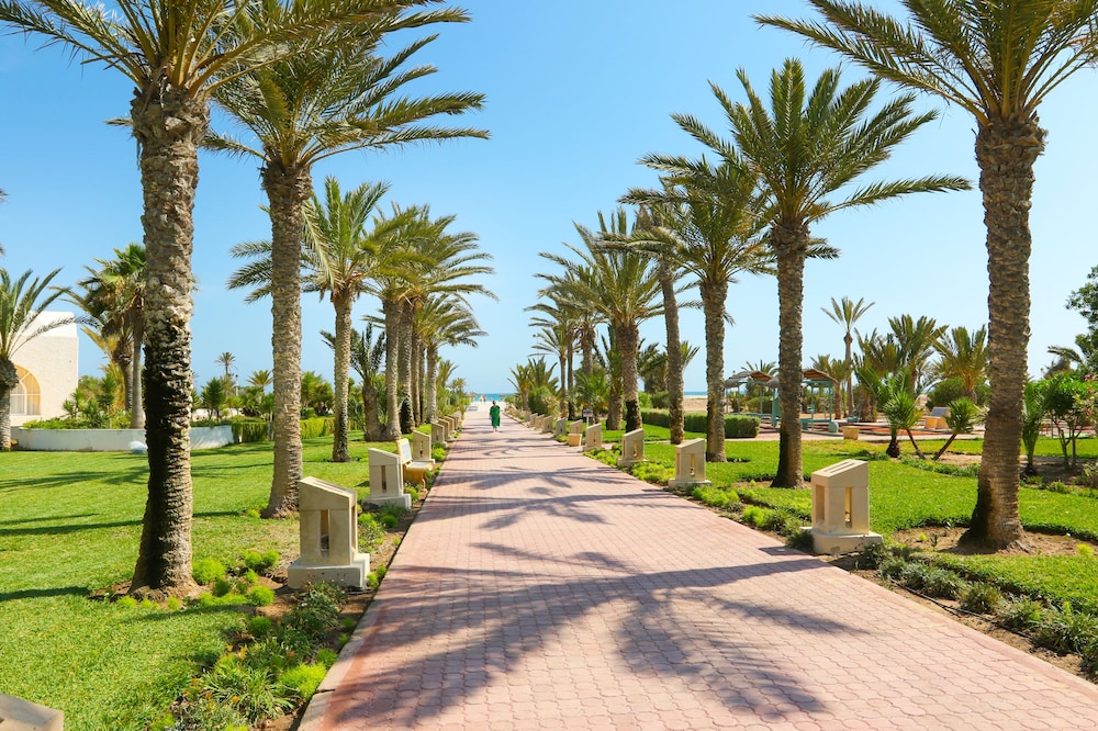Royal Garden Palace (Families and Couples) — Beach in Aghir, Medenine