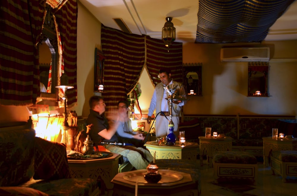 Royal Garden Palace (Families and Couples) — Restaurant & bars in Aghir, Medenine