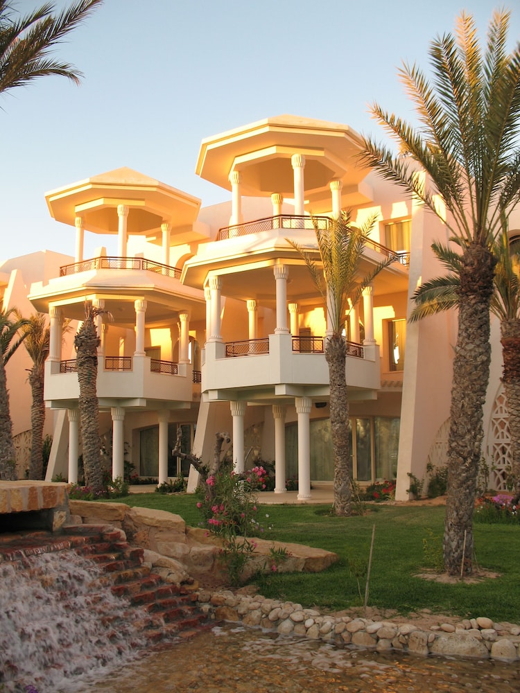 Hasdrubal Prestige Thalassa & Spa Djerba — Hotel building in Mezraya, Medenine