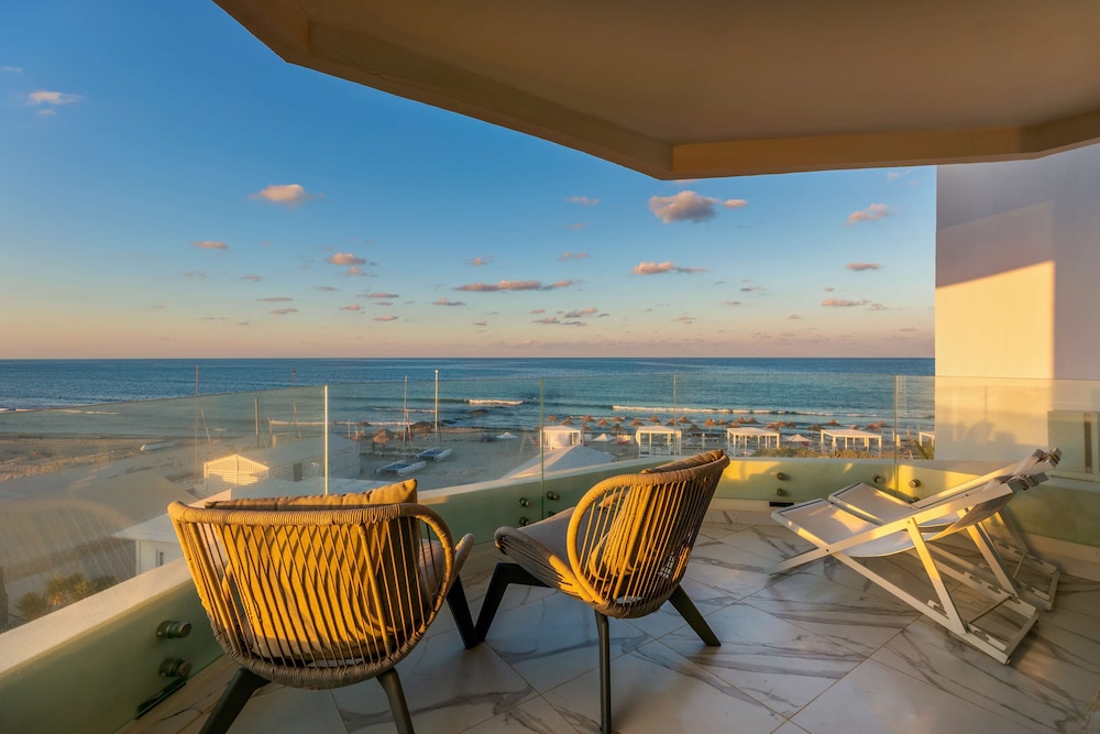 Radisson Blu Athénée Palace Resort & Thalasso, Djerba — Beach in Mezraya, Medenine
