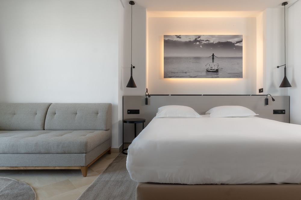 Radisson Blu Athénée Palace Resort & Thalasso, Djerba — Hotel rooms in Mezraya, Medenine