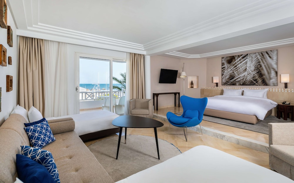 Radisson Blu Athénée Palace Resort & Thalasso, Djerba — Hotel rooms in Mezraya, Medenine