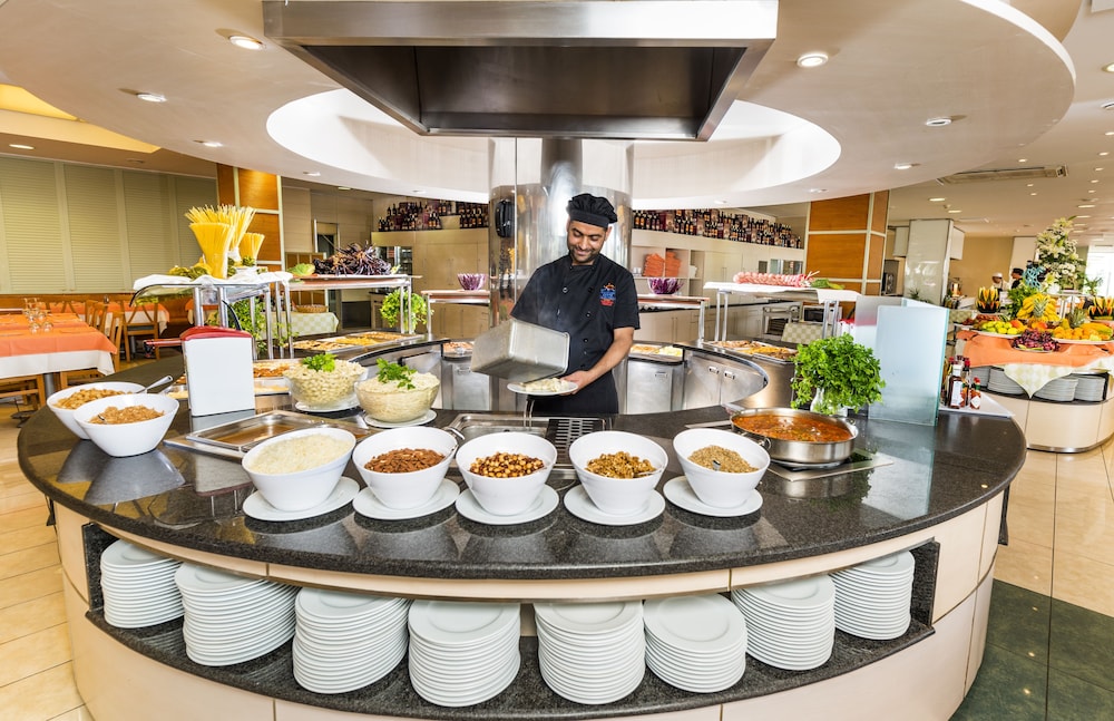 Costa Encantada Suites & Resort — Restaurant & bars in Lloret de Mar, Catalonia