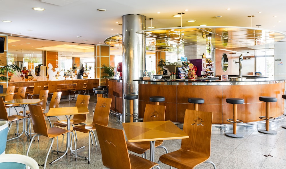 Costa Encantada Suites & Resort — Restaurant & bars in Lloret de Mar, Catalonia