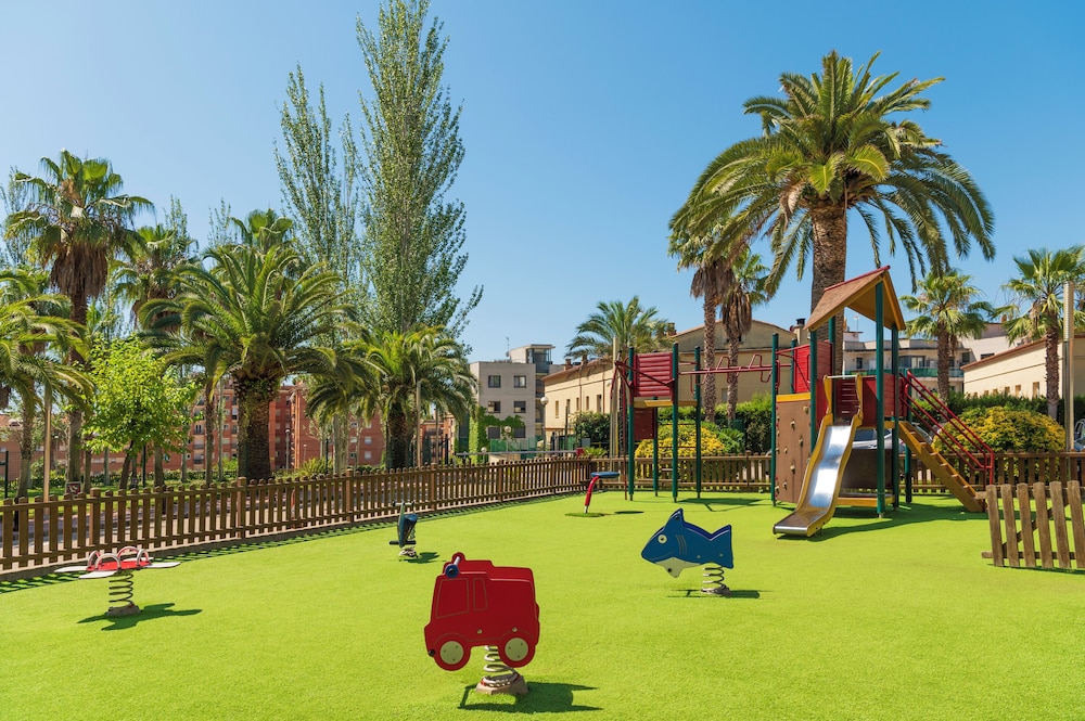 Costa Encantada Suites & Resort — Attractions for children in Lloret de Mar, Catalonia