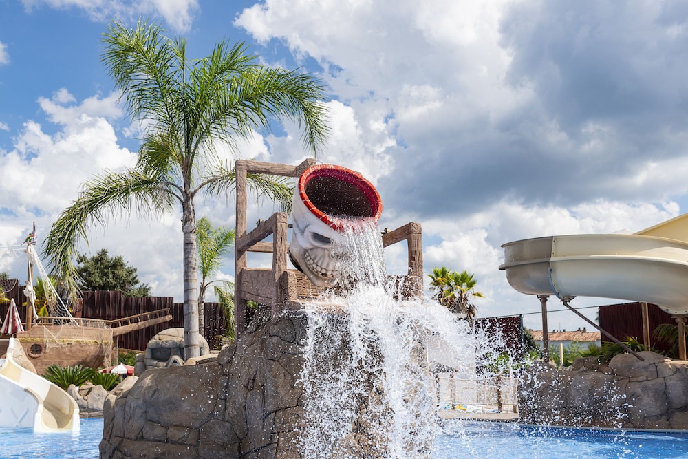 Costa Encantada Suites & Resort — Attractions for children in Lloret de Mar, Catalonia