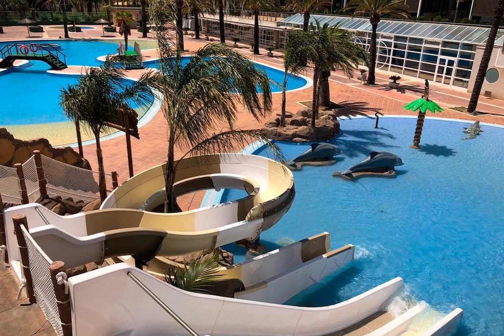 Costa Encantada Suites & Resort — Swimming pool in Lloret de Mar, Catalonia