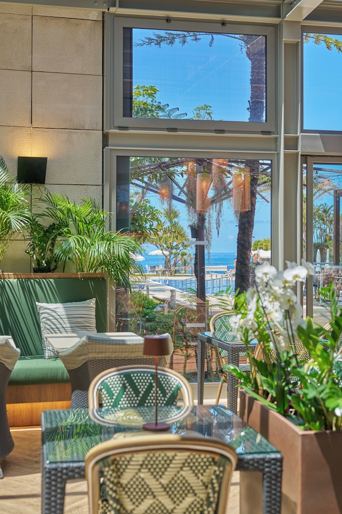 Golden Residence Hotel — Hotel rooms in Funchal, Madeira