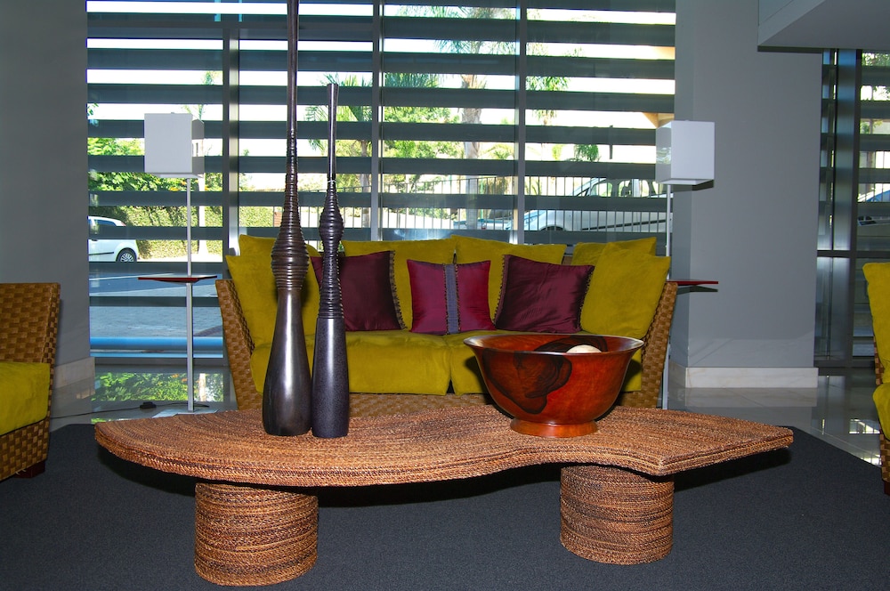 Golden Residence Hotel — Hotel rooms in Funchal, Madeira