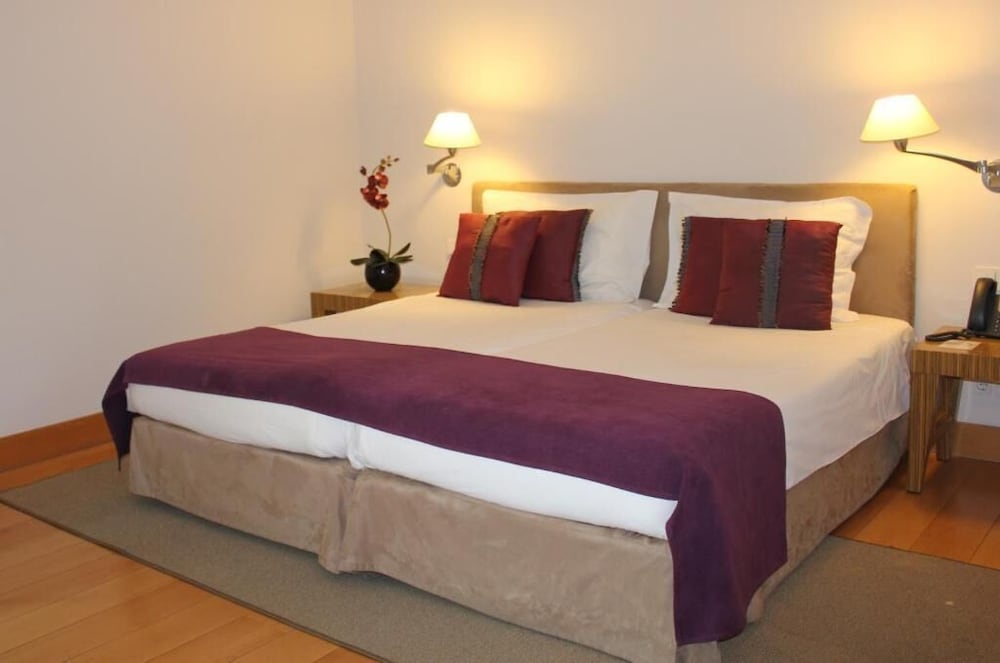 Golden Residence Hotel — Hotel rooms in Funchal, Madeira