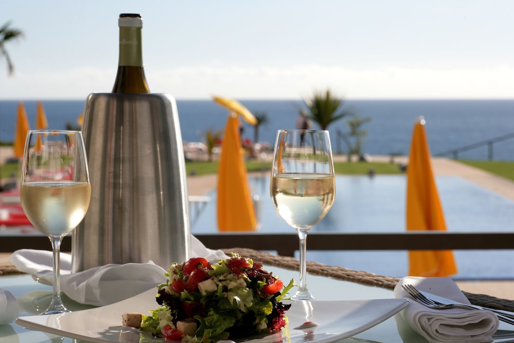 Golden Residence Hotel — Restaurant & bars in Funchal, Madeira