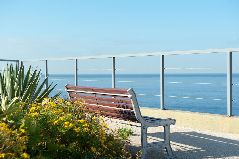 Golden Residence Hotel — Beach in Funchal, Madeira