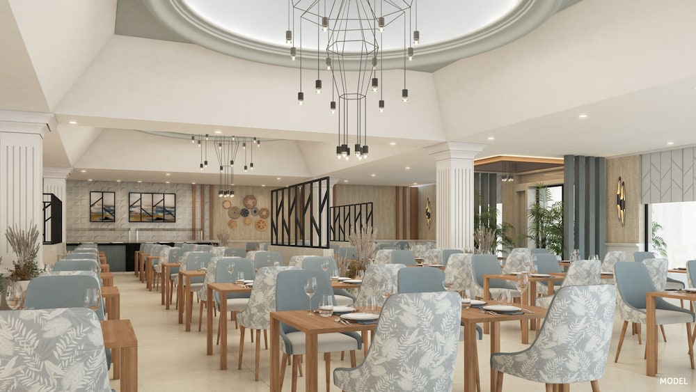 Hotel Riu Madeira - All Inclusive — Restaurant & bars in Santa Cruz, Madeira