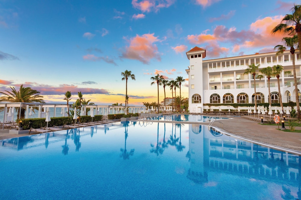 Hotel Riu Madeira - All Inclusive — Swimming pool in Santa Cruz, Madeira