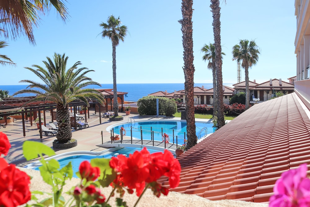 Sentido Galosol — Swimming pool in Santa Cruz, Madeira