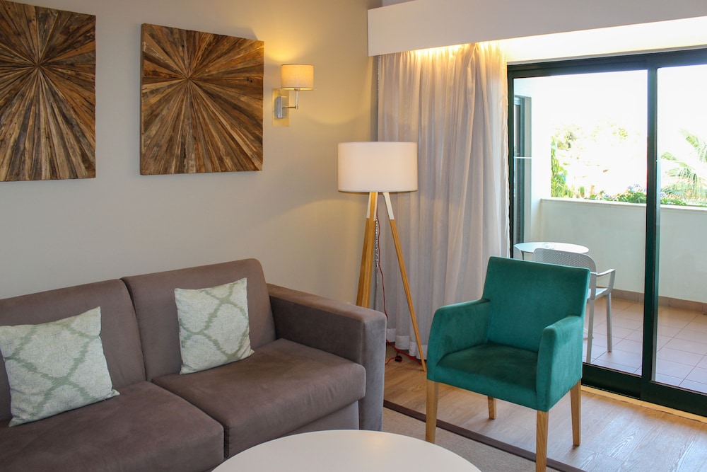 Sentido Galosol — Hotel rooms in Santa Cruz, Madeira