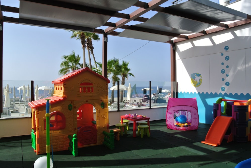 Vidamar Resort Madeira — Attractions for children in Funchal, Madeira