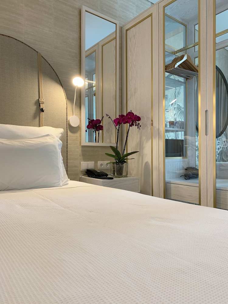 Vidamar Resort Madeira — Hotel rooms in Funchal, Madeira