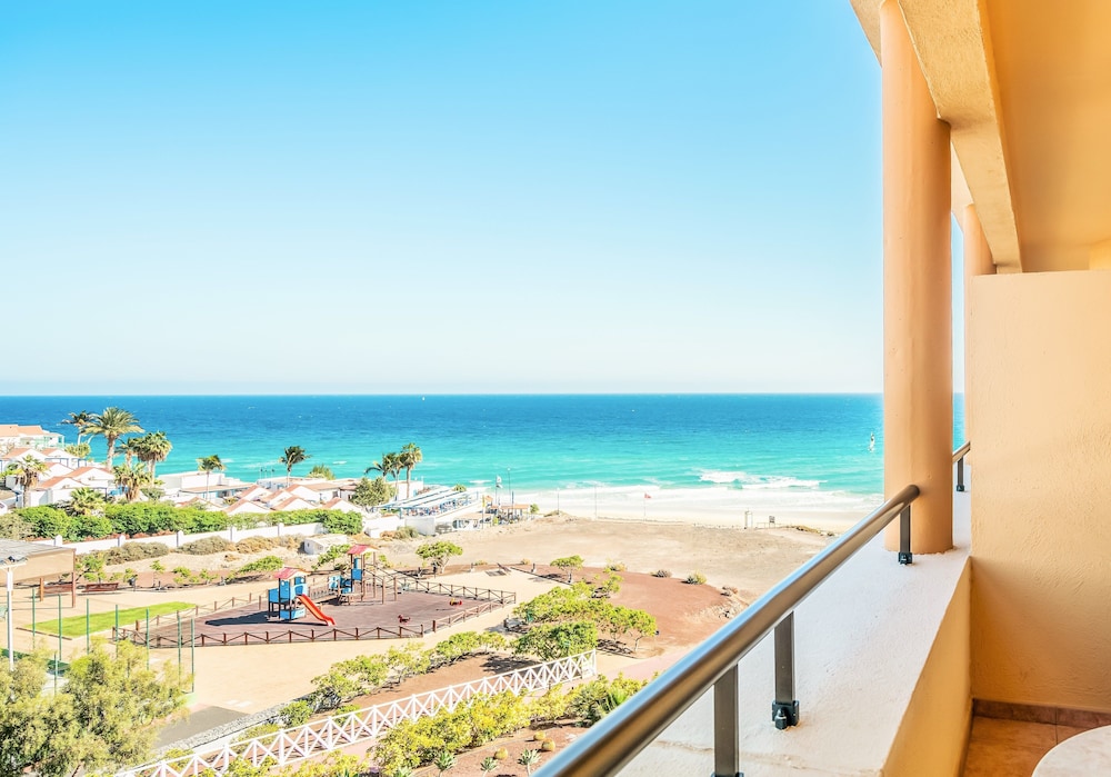Iberostar Waves Playa Gaviotas -All Inclusive — Beach in Esquinzo, Canary Islands