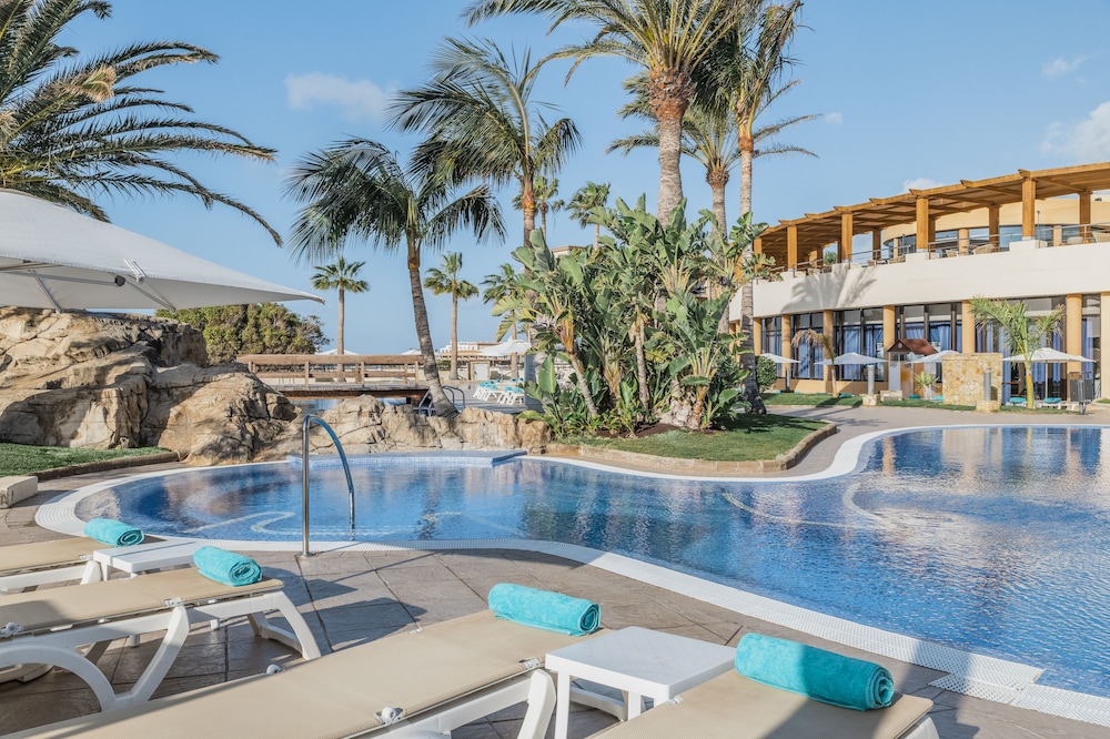 Iberostar Waves Playa Gaviotas -All Inclusive — Swimming pool in Esquinzo, Canary Islands