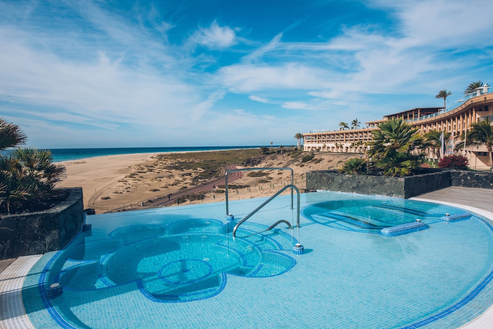 Iberostar Waves Playa Gaviotas -All Inclusive — Swimming pool in Esquinzo, Canary Islands