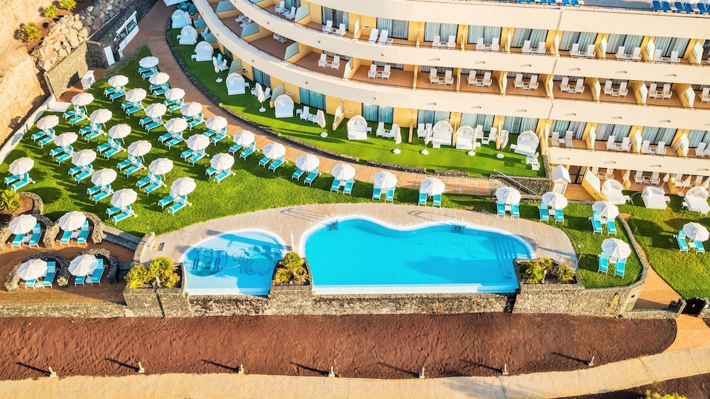 Iberostar Waves Playa Gaviotas -All Inclusive — Swimming pool in Esquinzo, Canary Islands