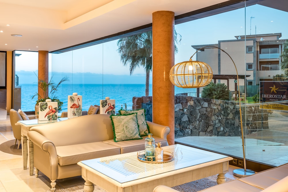 Iberostar Waves Playa Gaviotas -All Inclusive — Hotel rooms in Esquinzo, Canary Islands