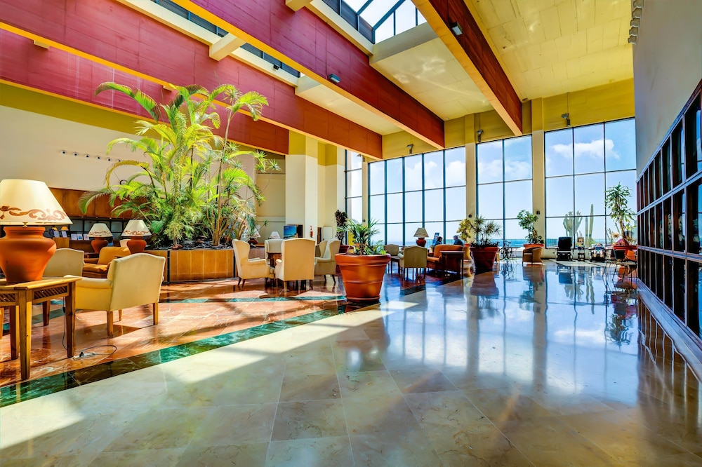SBH Club Paraíso Playa - All Inclusive — Hotel building in Esquinzo, Canary Islands