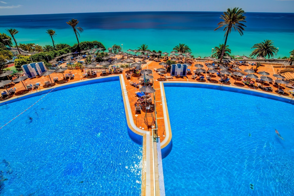 SBH Club Paraíso Playa - All Inclusive — Swimming pool in Esquinzo, Canary Islands