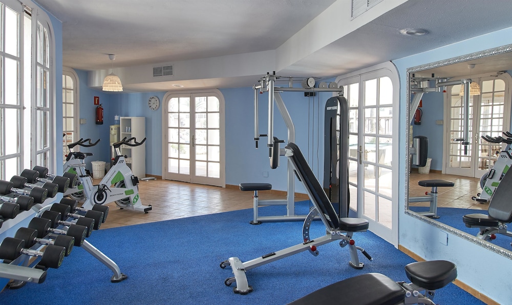 Apartamentos Hesperia Bristol Playa — Sports & recreation in Corralejo, Canary Islands