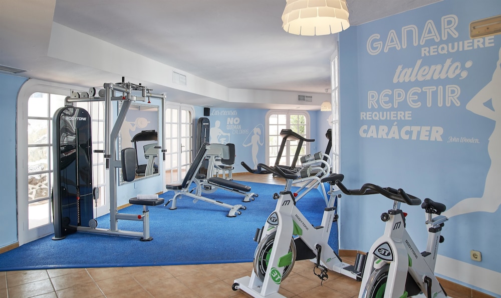 Apartamentos Hesperia Bristol Playa — Sports & recreation in Corralejo, Canary Islands