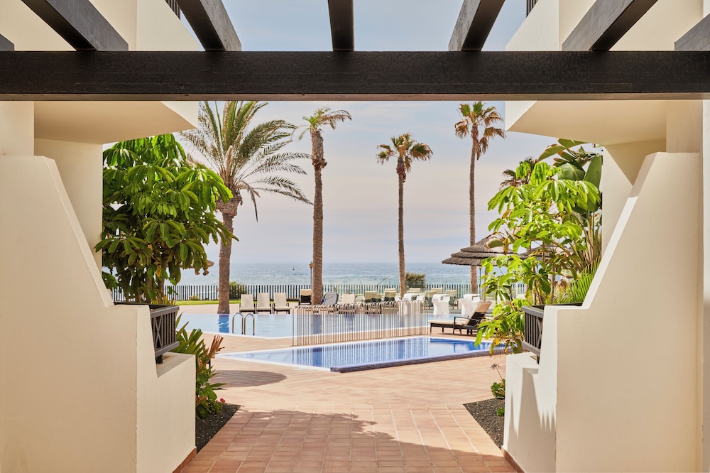 Barceló Fuerteventura Royal Level — Swimming pool in Costa de Antigua, Canary Islands