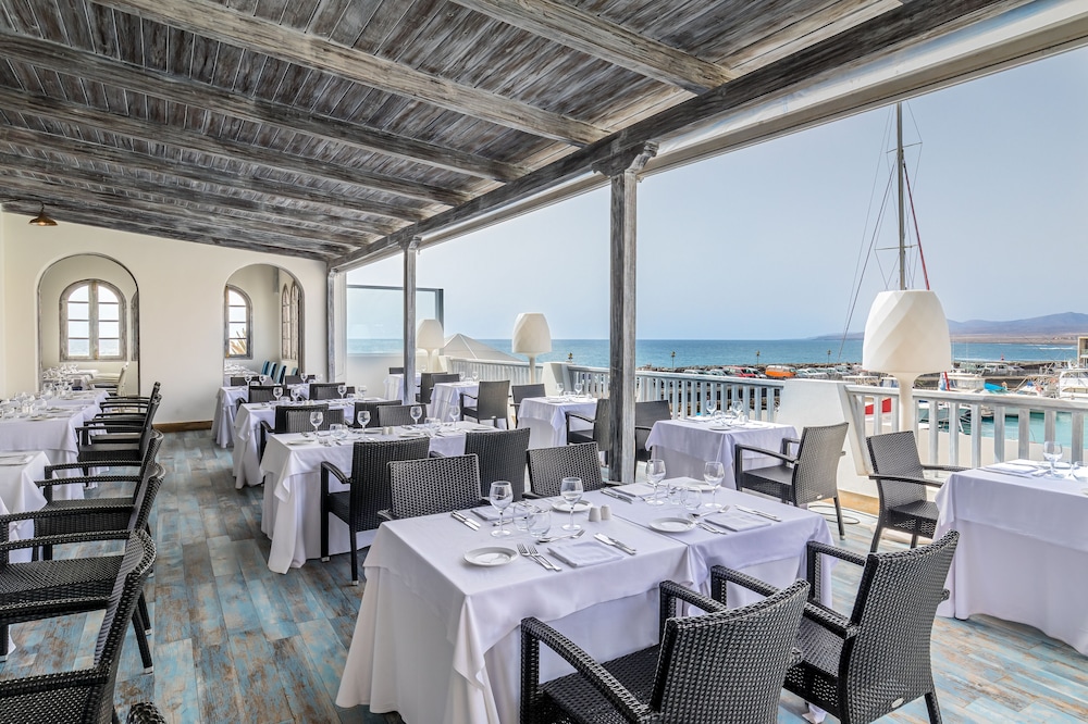 Barceló Fuerteventura Royal Level — Restaurant & bars in Costa de Antigua, Canary Islands